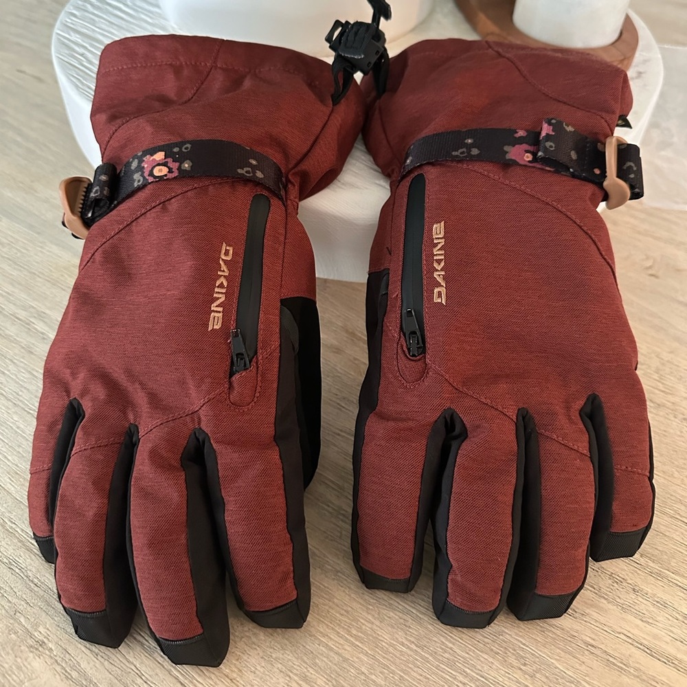 Dakine Gloves